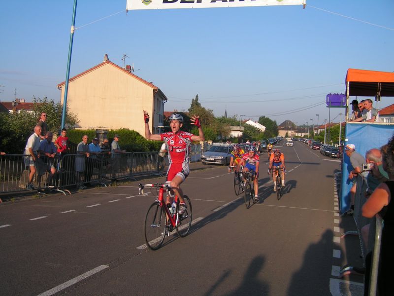 gal/La_Nationale_Fameck_2006/Nationale Fameck 2006 Sprint vicorieux de Gueret 044.jpg